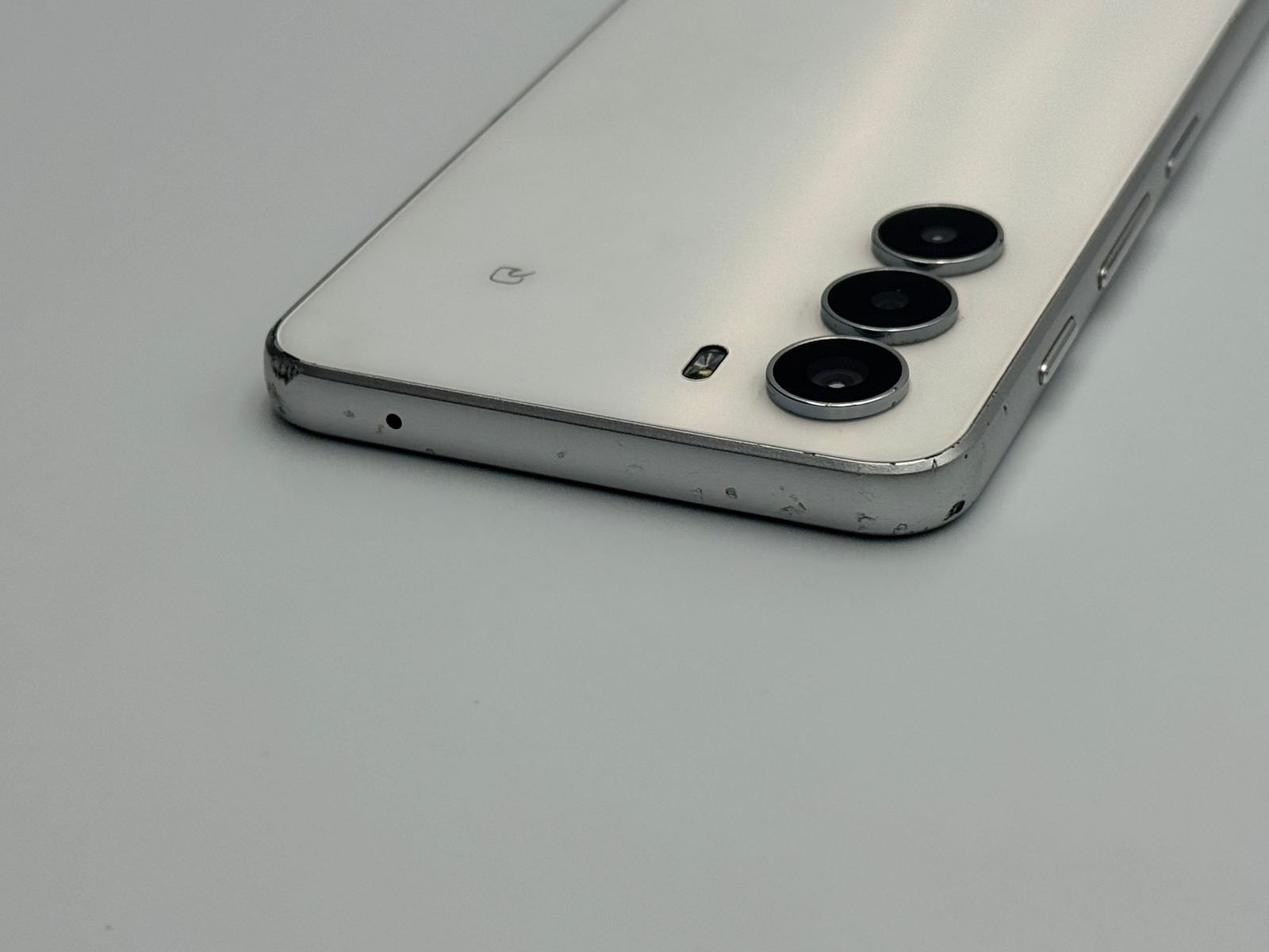 中古D】nubia S 5G A403ZT ホワイト SIMフリー 白ロム - メルカリ