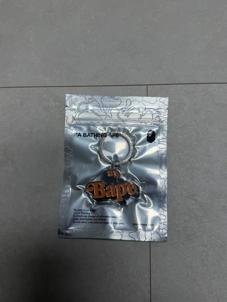BAPE®マイロ A BATHING APE® メタルキーチェーン MULTI 出品