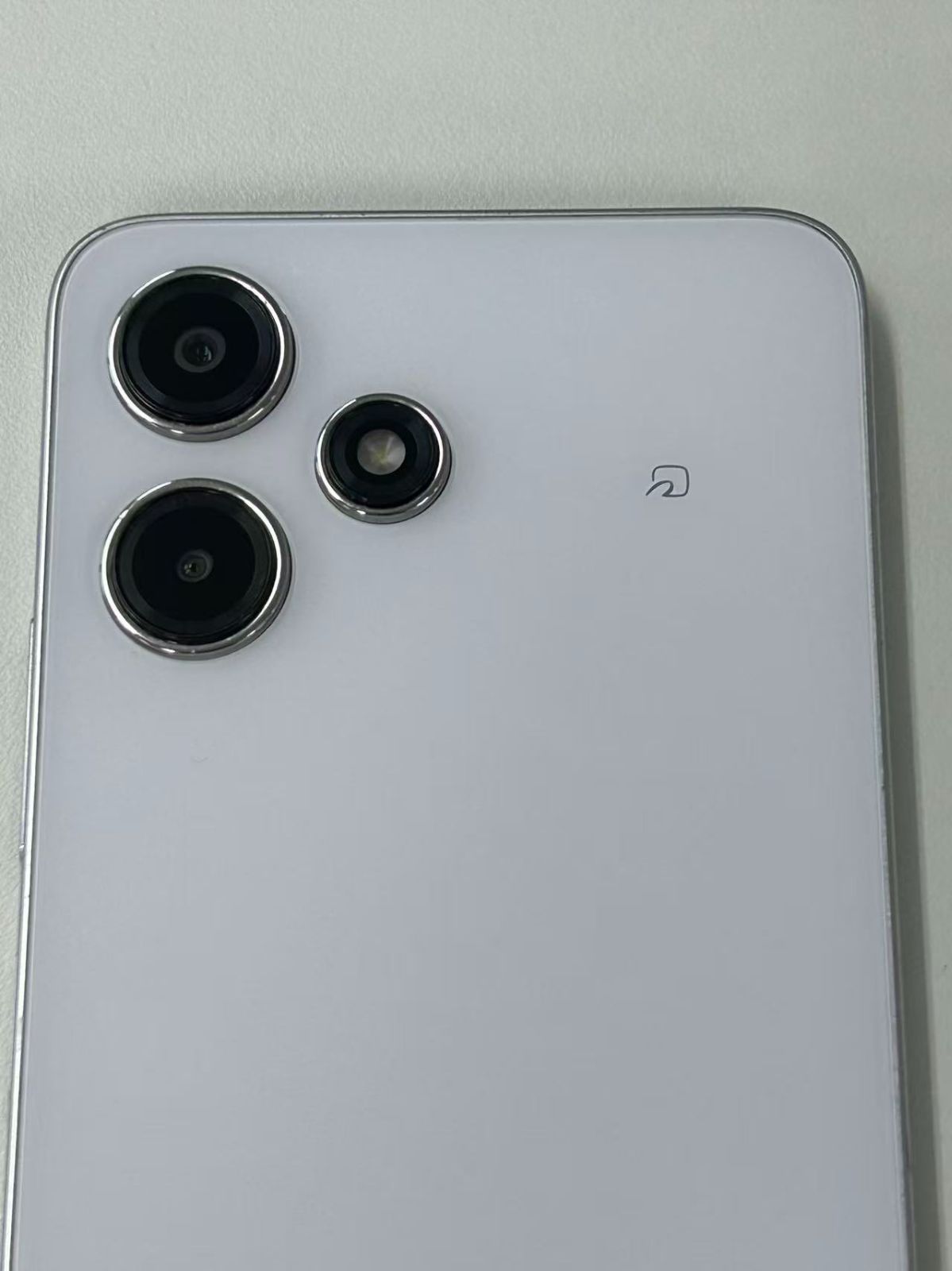 良品】Redmi 12 5G A401XM ムーンライトホワイト - メルカリ