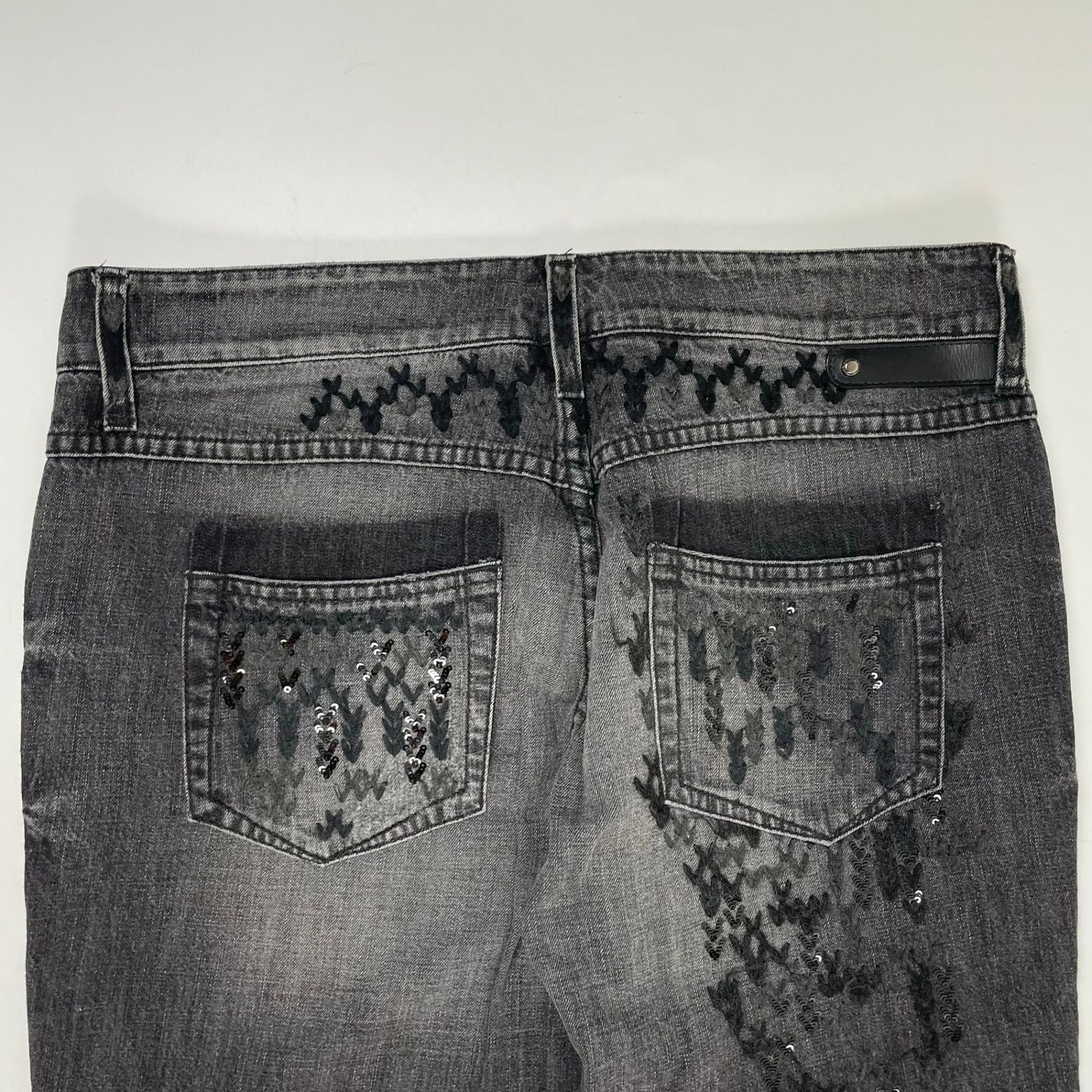 ERMANNO SCERVINO / ビジューデザインデニムパンツ 参考定価：110,000