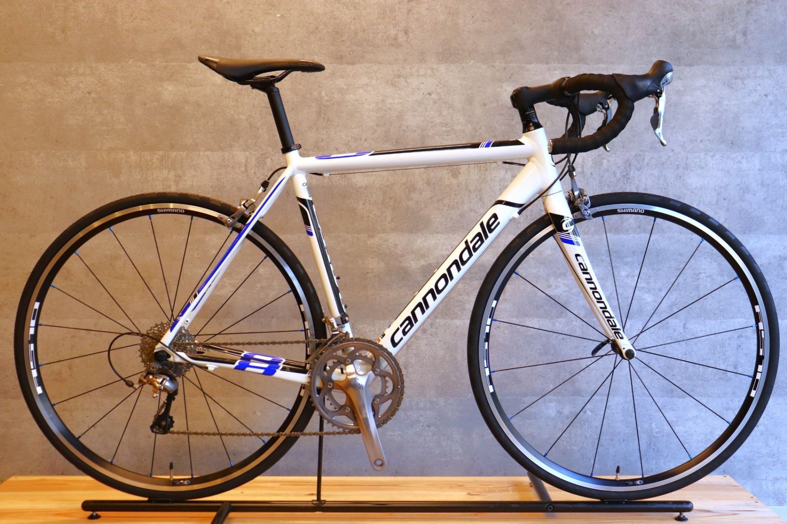 キャノンデール CANNONDALE キャド CAAD8 2016モデル 51サイズ シマノ 105 10S アルミ ロードバイク【さいたま浦和店】