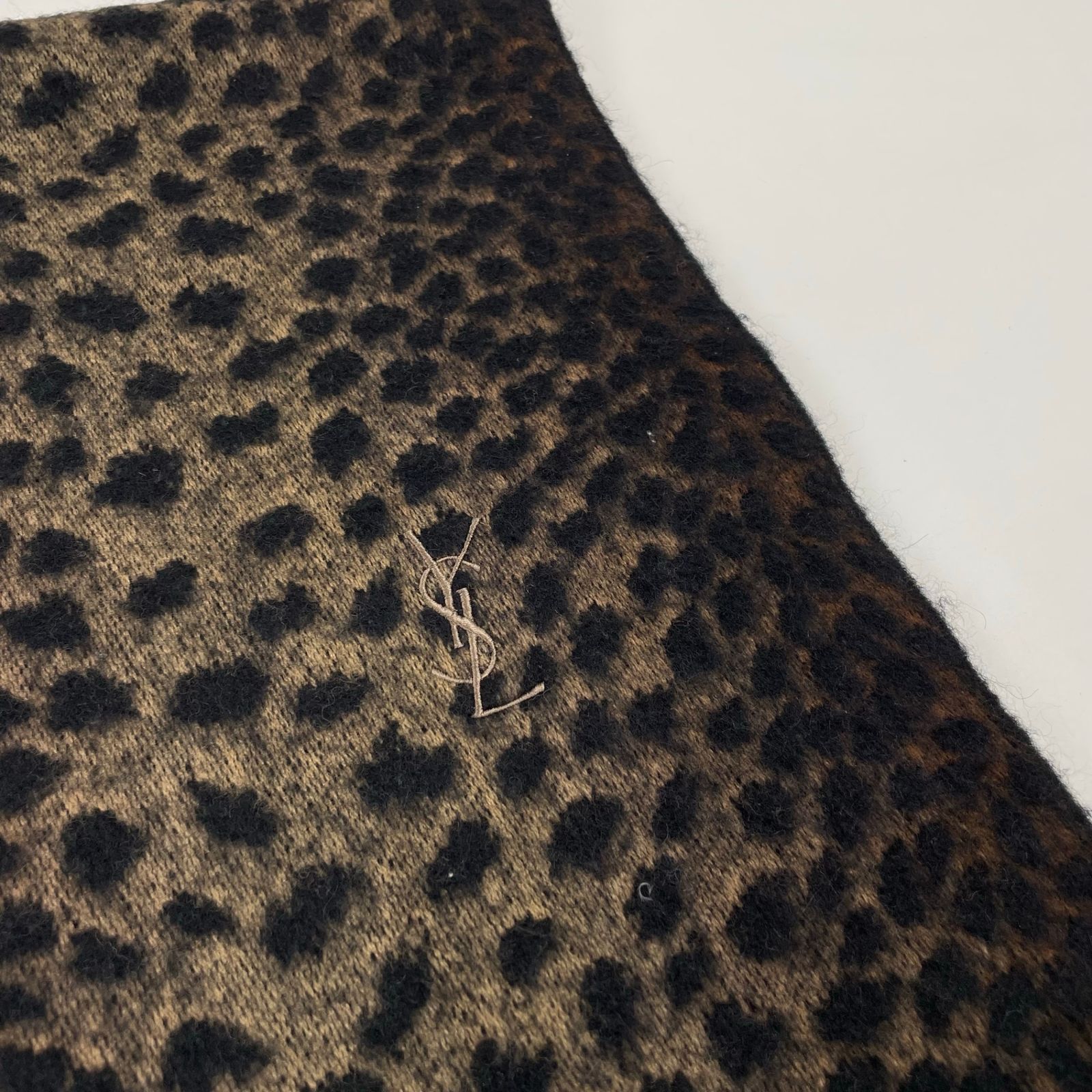 YVES SAINT LAURENT / ヴィンテージ カサンドラロゴ レオパード