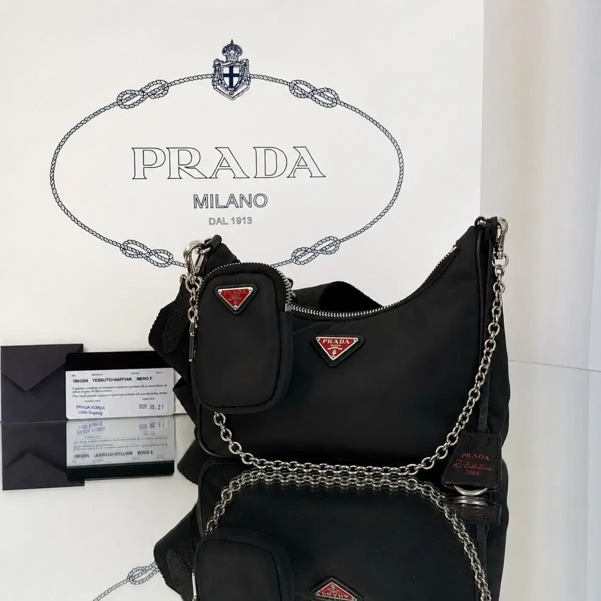 PRADA プラダ リナイロン 2005 リーエディション テスート HOBO BAG ホーボーバッグ レッド 限定モデル 104,236円