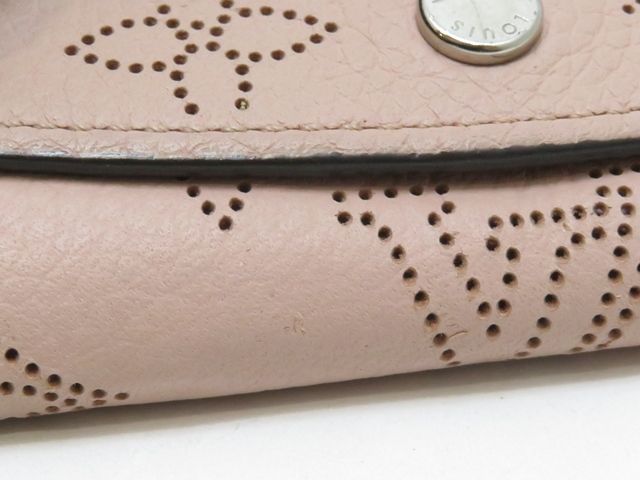 LOUIS VUITTON ルイ・ヴィトン ミュルティクレ4 マヒナ ピンク M64056