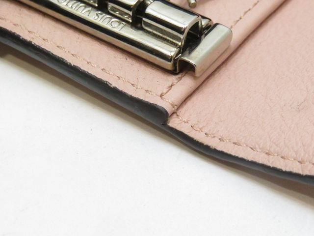 LOUIS VUITTON ルイ・ヴィトン ミュルティクレ4 マヒナ ピンク M64056