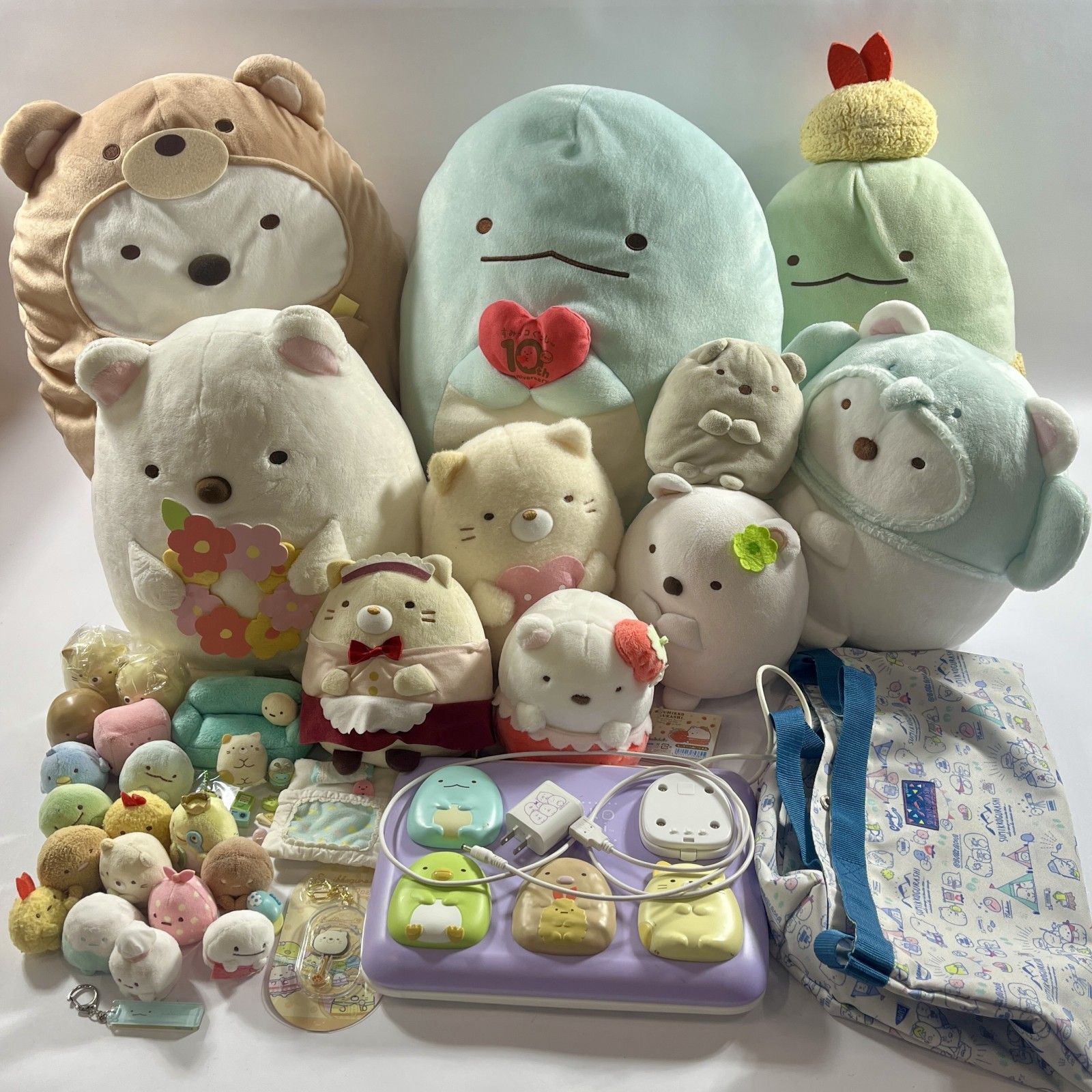 ★ すみっコぐらし グッズ 大量 まとめ商品 ぬいぐるみ マスコット 雑貨 など とかげ ねこ しろくま とんかつ ぺんぎん 現状品 4.6kg