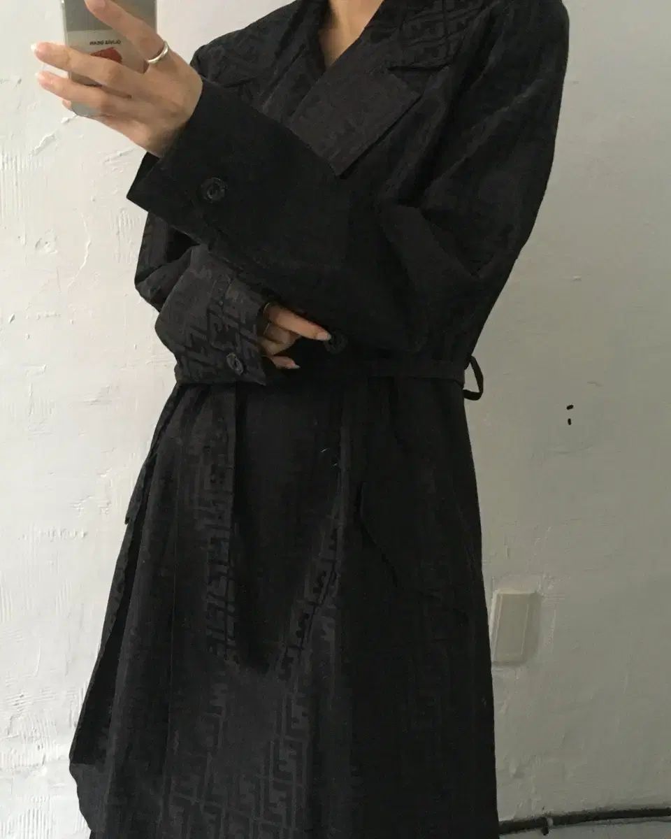 FENDI フェンディ ブラック ズッカ ダブル トレンチ コート