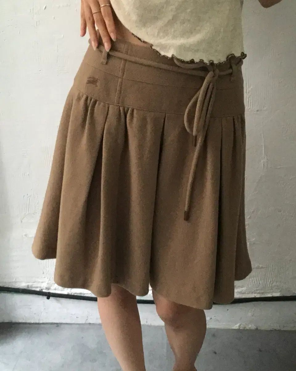 BURBERRY バーバリー ブルーレーベル ブラウン プリーツ スカート