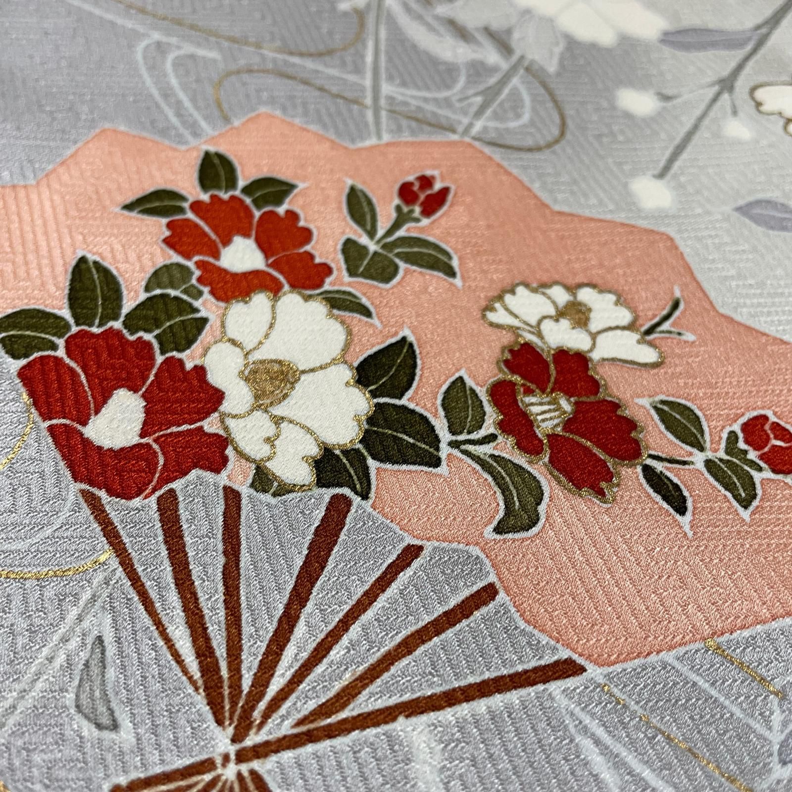 付下げ 扇に花模様 金駒刺繍 着物 正絹 X-5909 - メルカリ
