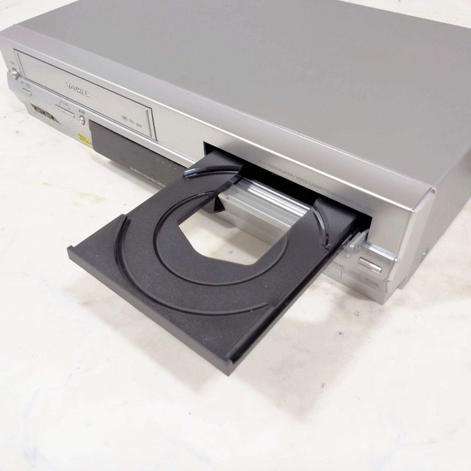 TOSHIBA VHSビデオデッキ一体型DVDプレーヤー SD-V700 - メルカリ