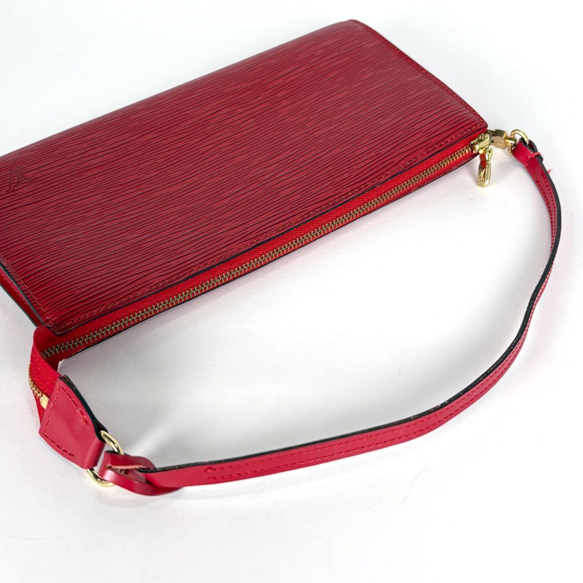 ルイヴィトン　エピ　ポシェットアクセソワール　カスティリアンレッド ルイ・ヴィトン Louis Vuitton ポシェット アクセソワール