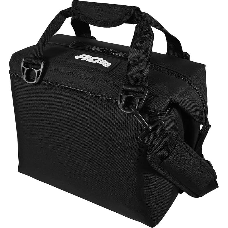 【新品】 【日本正規品】AO Coolers (エーオークーラーズ) 12パック キャンバス ソフトクーラー ブラック 11L 軽量 保冷 クーラーボックス クーラーバッグ 保冷バッグ アウトドア キャンプ ピクニック (正規品5年）