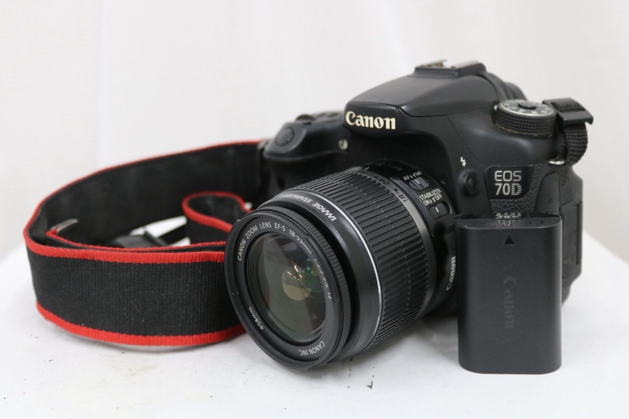 【返品保証】 【シャッター15666回】キャノン Canon EOS 70D EF-S 18-55mm F3.5-5.6 IS デジタル一眼 e15650