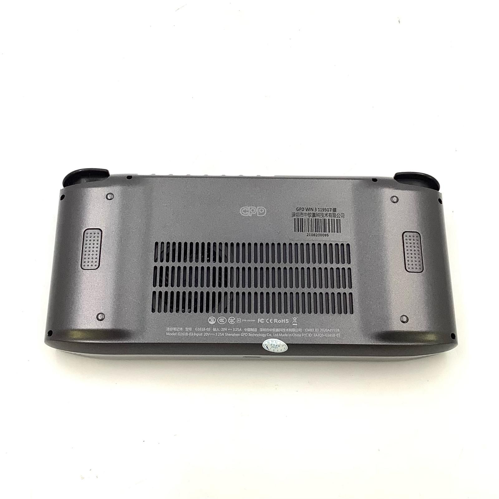 最速発送】GPD WIN 3 G1618-03 i7-1195G7 16GB M.2 SSD 1TB 100%【難有