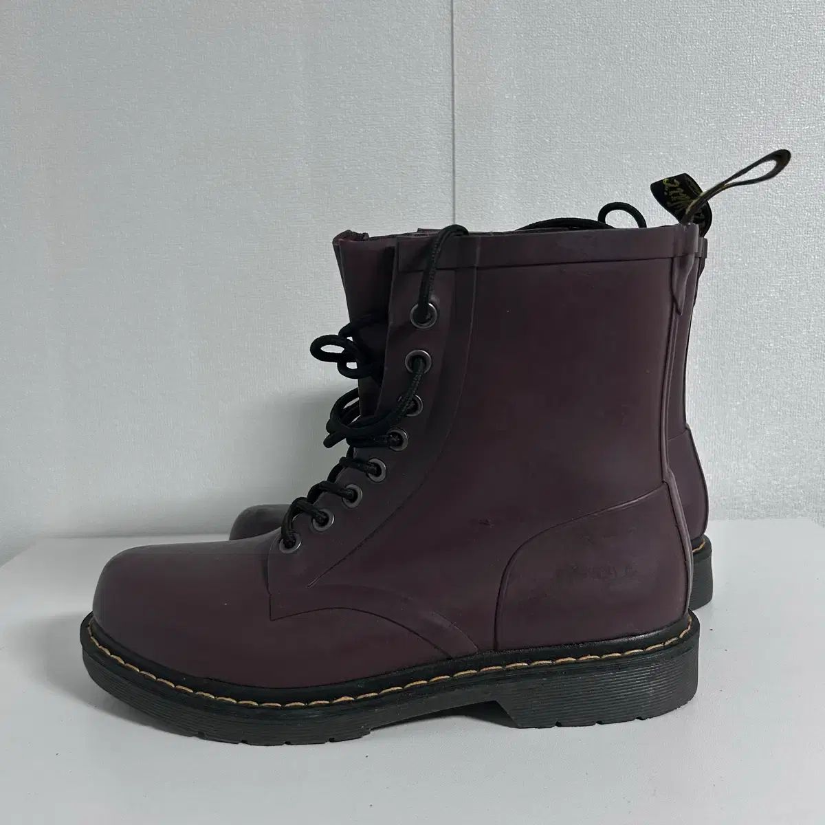 DR. MARTENS ドクターマーチン 8ホール バーガンディ レインブーツ (uk9)
