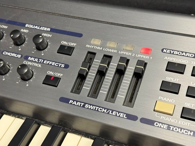ローランド シンセサイザー【中古】動作保証 Roland RD-700 ステージ