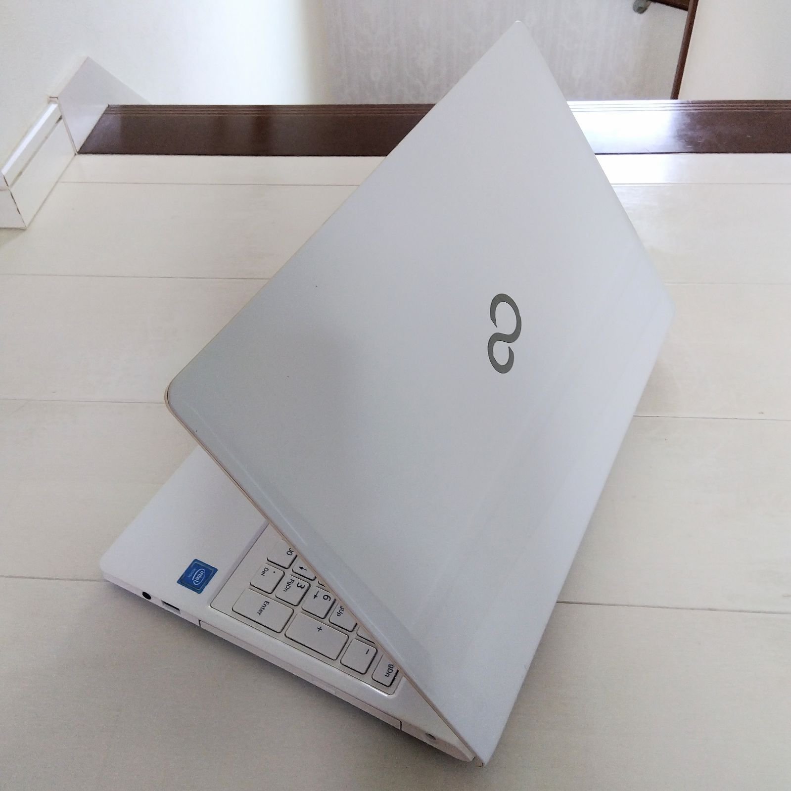 33✨Windows11✨高速SSD✨富士通ノートパソコン✨カメラ＆Office付きPC