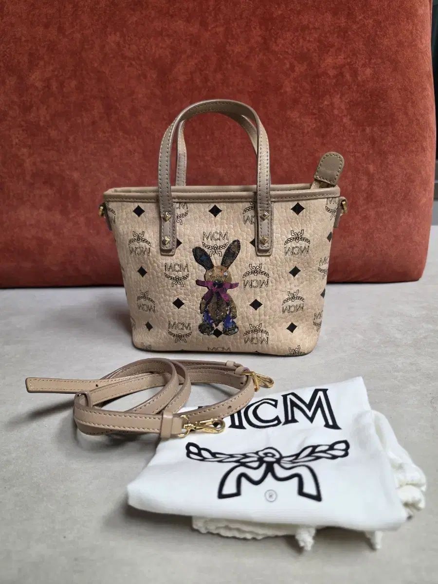 MCM トートバッグ うさぎ パータン ストラップ 含む 26,339円