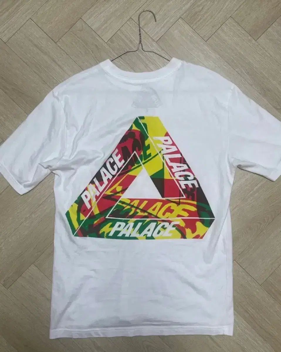PALACE Tシャツ