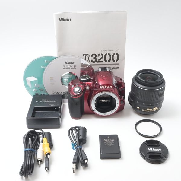 ニコン Nikon D3200 レンズキット AF-S DX NIKKOR 18-55mm f/3.5-5.6G VR付属 レッド[美品B]