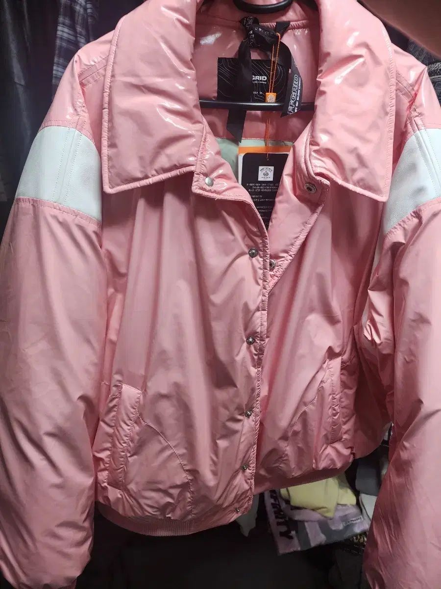 オフグリッド グロシー バスキ キー ジャケット XLサイズ 9,789円