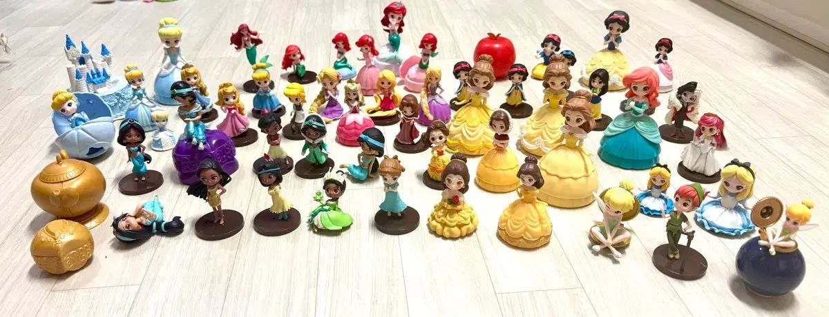 ディズニー プリンセス ラプンツェル シンデレラ モアナ アリエル アラジン フィギュア ミニチュア ガチャ (まとめ売り)