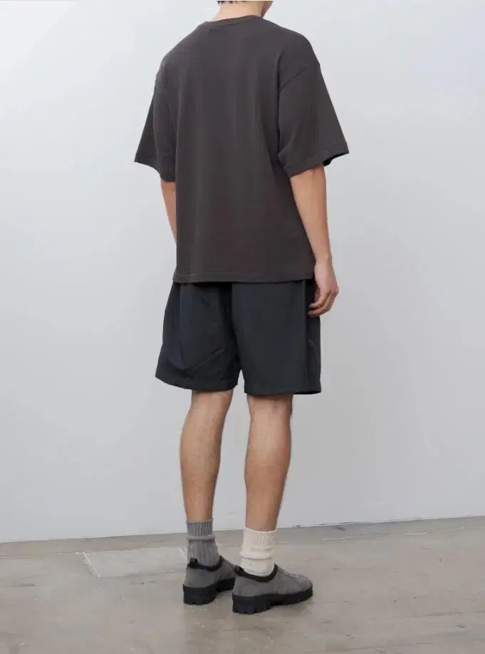 KAPTAIN SUNSHINE (キャプテンサンシャイン) スビン (CHOI SUBIN・チェスビン) プレイ (PLAY) チュール (シャ) 半袖 Tシャツ インク (INK) ブラック (BLACK)