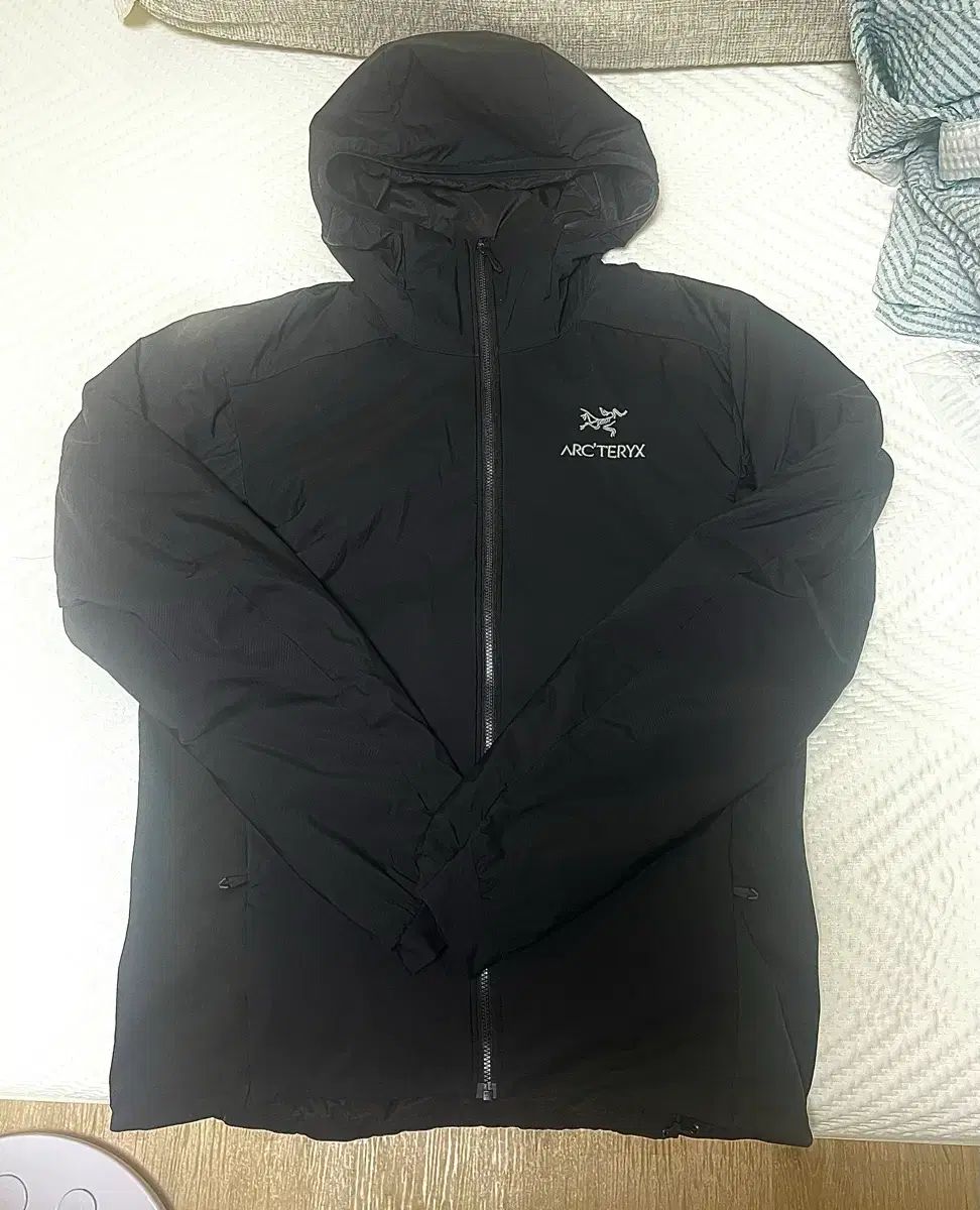 ARC'TERYX アークテリクス Atom アトム フーディー