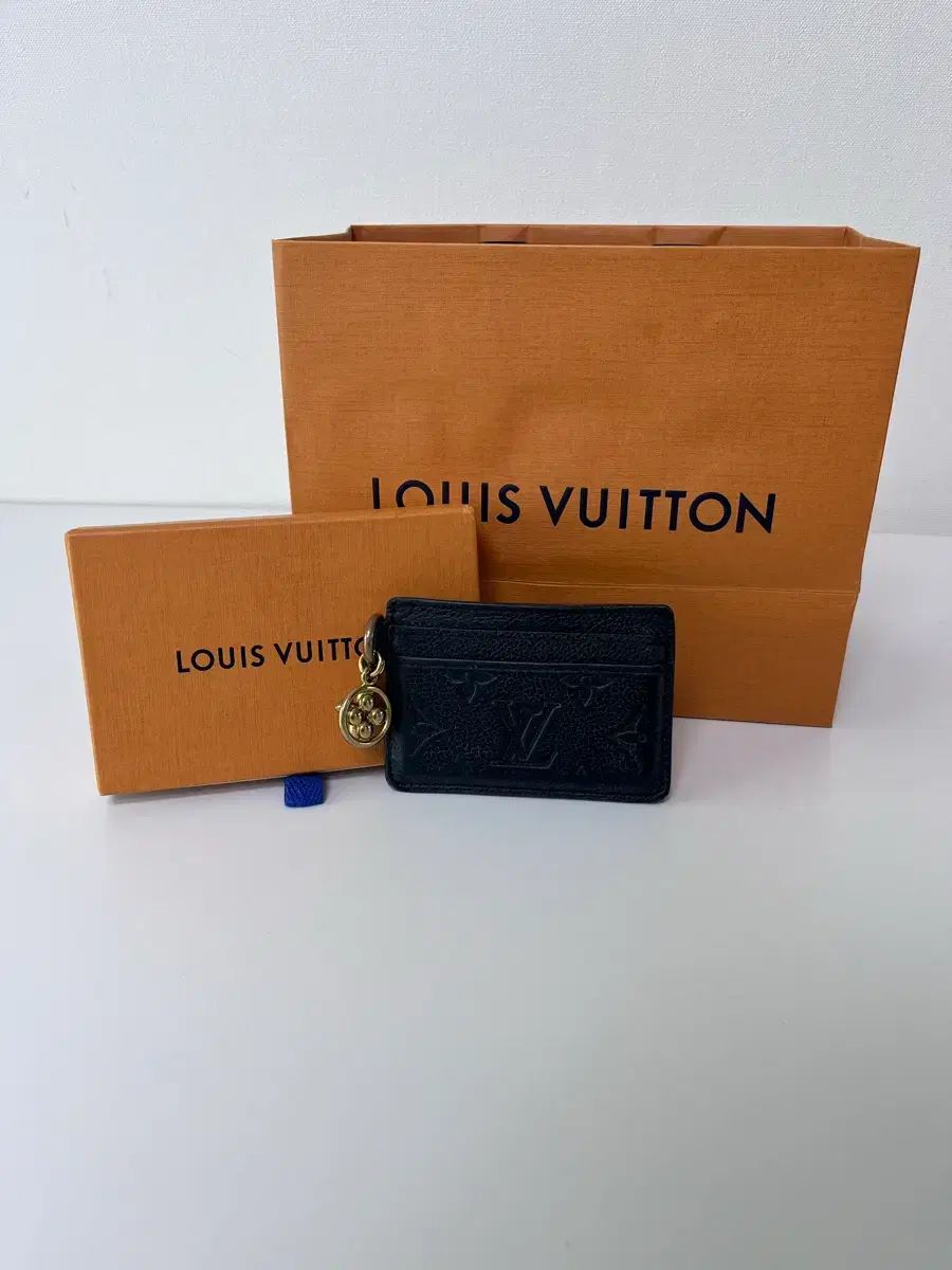 正規品/在庫処分 Louis Vuitton アン・프렌뜨 カードウォレット