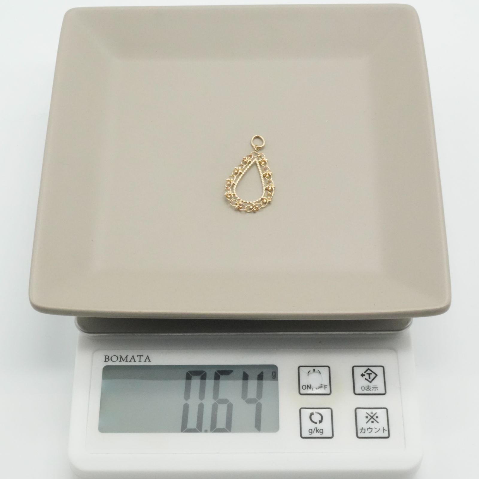 美品 アガット K10 透かし ドロップ ネックレストップ/25-3602 - メルカリ
