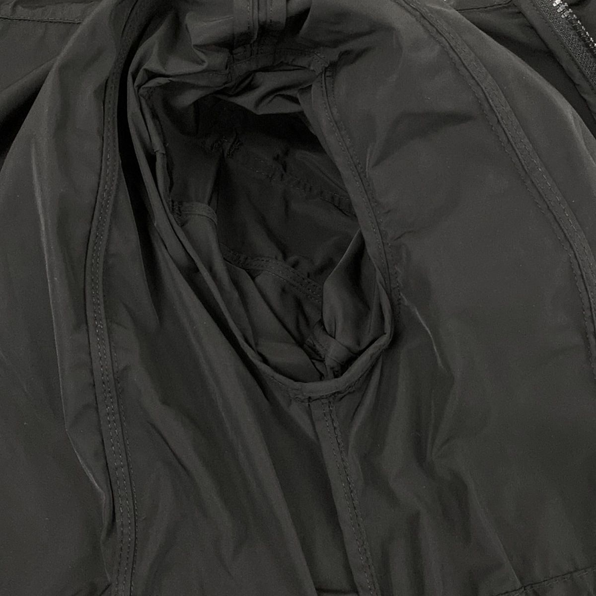 MONCLER(モンクレール) ブルゾン サイズ0 XS レディース美品 LEANDRO 黒 長袖/冬 MONCLER(モンクレール) ブルゾン サイズ0 XS レディース美品 LEANDRO 黒 長袖/冬
