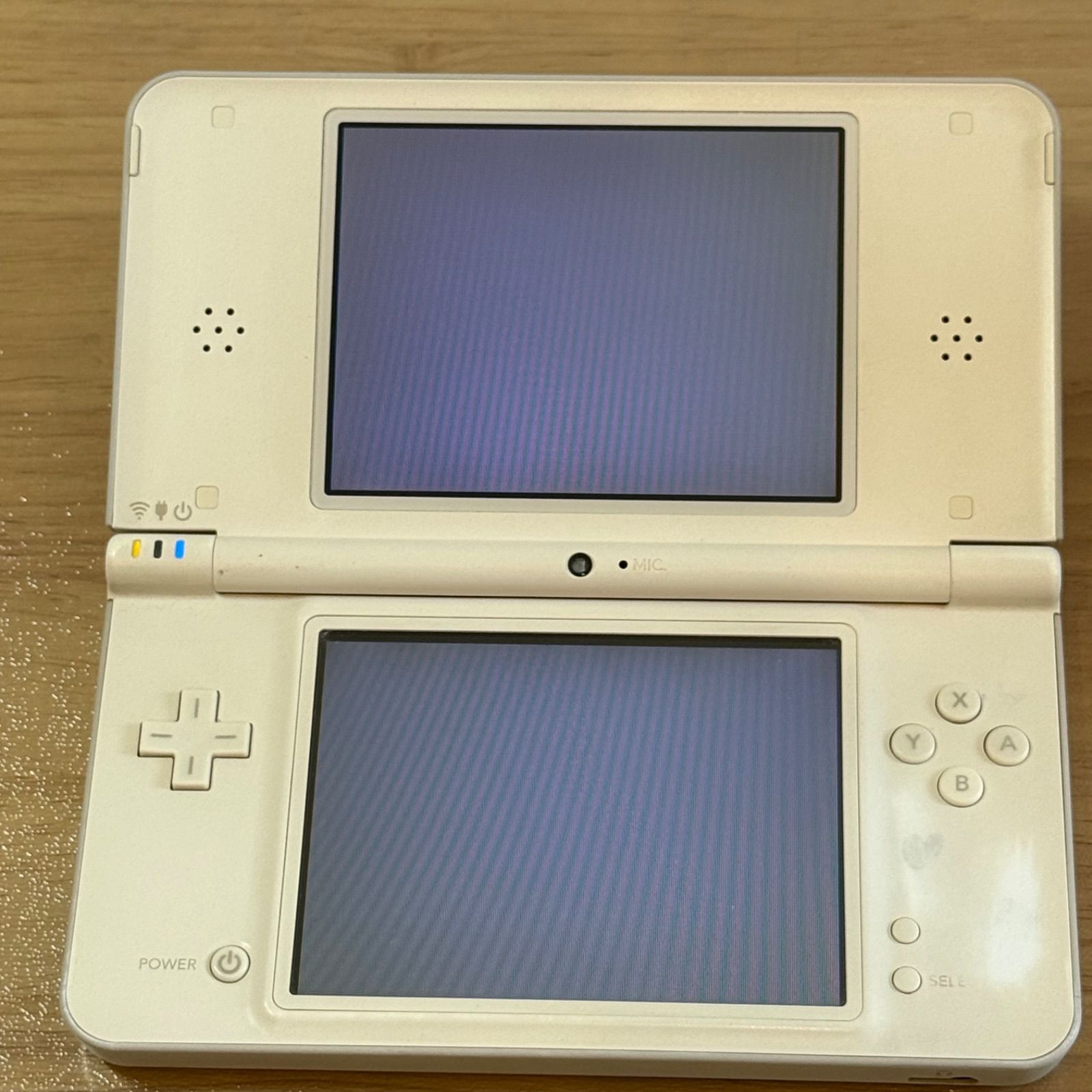 7-188【訳あり動作品】ニンテンドーDSi LL ナチュラル・ホワイト