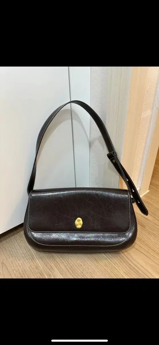 OSTKAKA オストカーカ バゲット スポーツブラ ブラウン