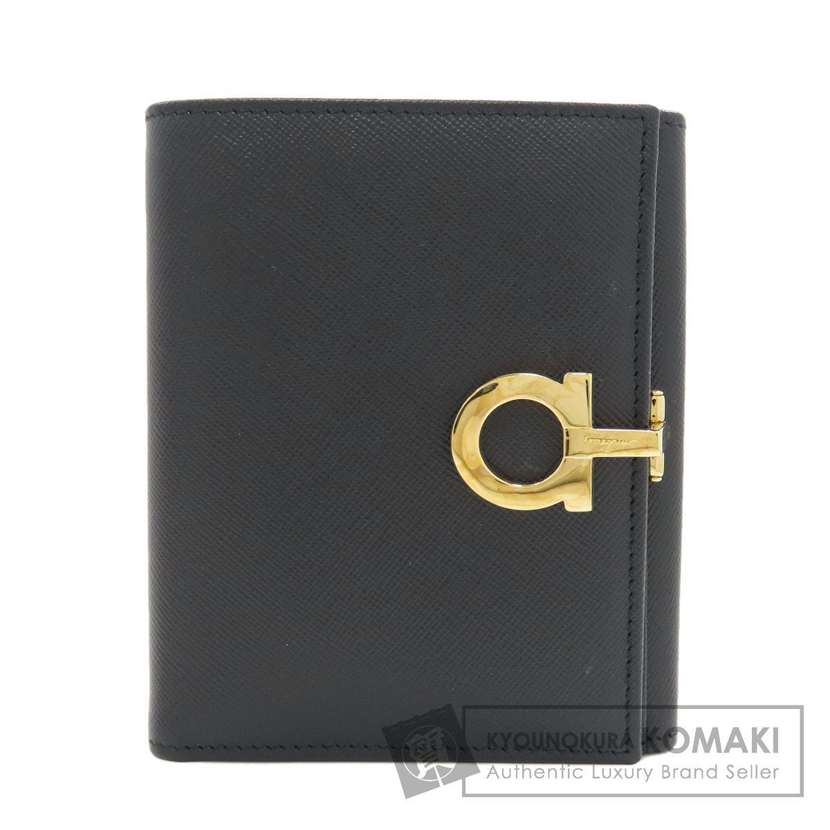 Salvatore Ferragamo サルヴァトーレフェラガモ ガンチーニ金具 二つ折り財布（小銭入れあり） レザー レディース [中古]