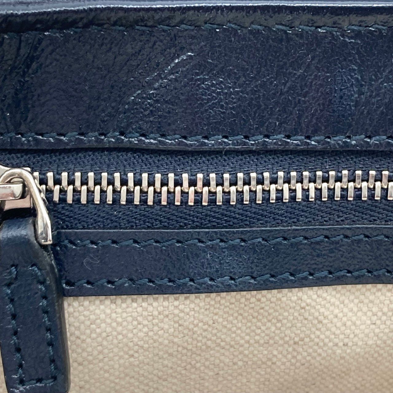 GUCCI(グッチ) GGマーモント ブルーキャンパス チェーンフラップ 443497 ショルダーバッグ ブルー GUCCI(グッチ) GGマーモント ブルーキャンパス チェーンフラップ 443497 ショルダーバッグ ブルー