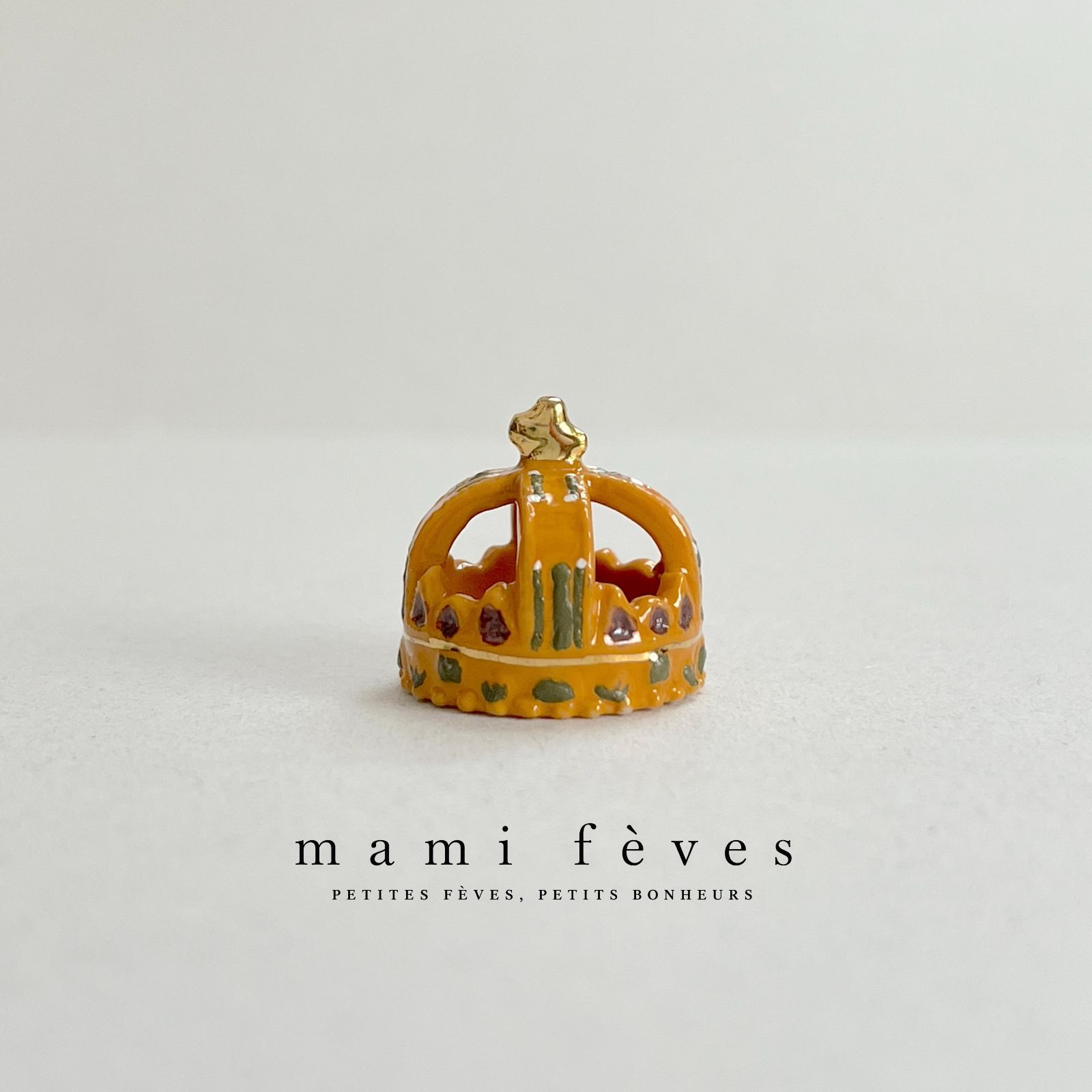 フェーヴ 王冠 フランス フェーブ ミニチュア陶器 m-3547 - メルカリ