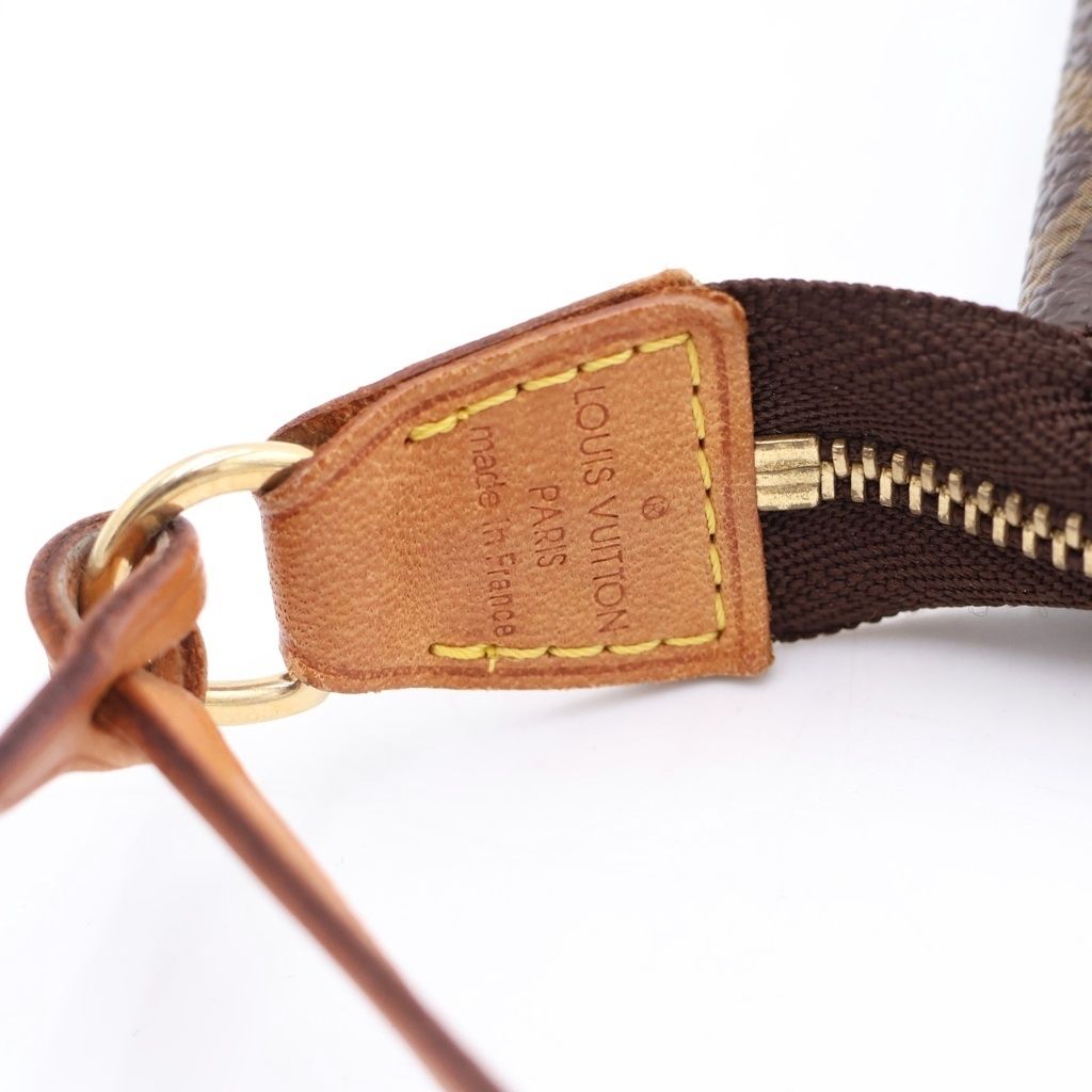 LOUIS VUITTON (ルイヴィトン) モノグラム ポシェットアクセソワール