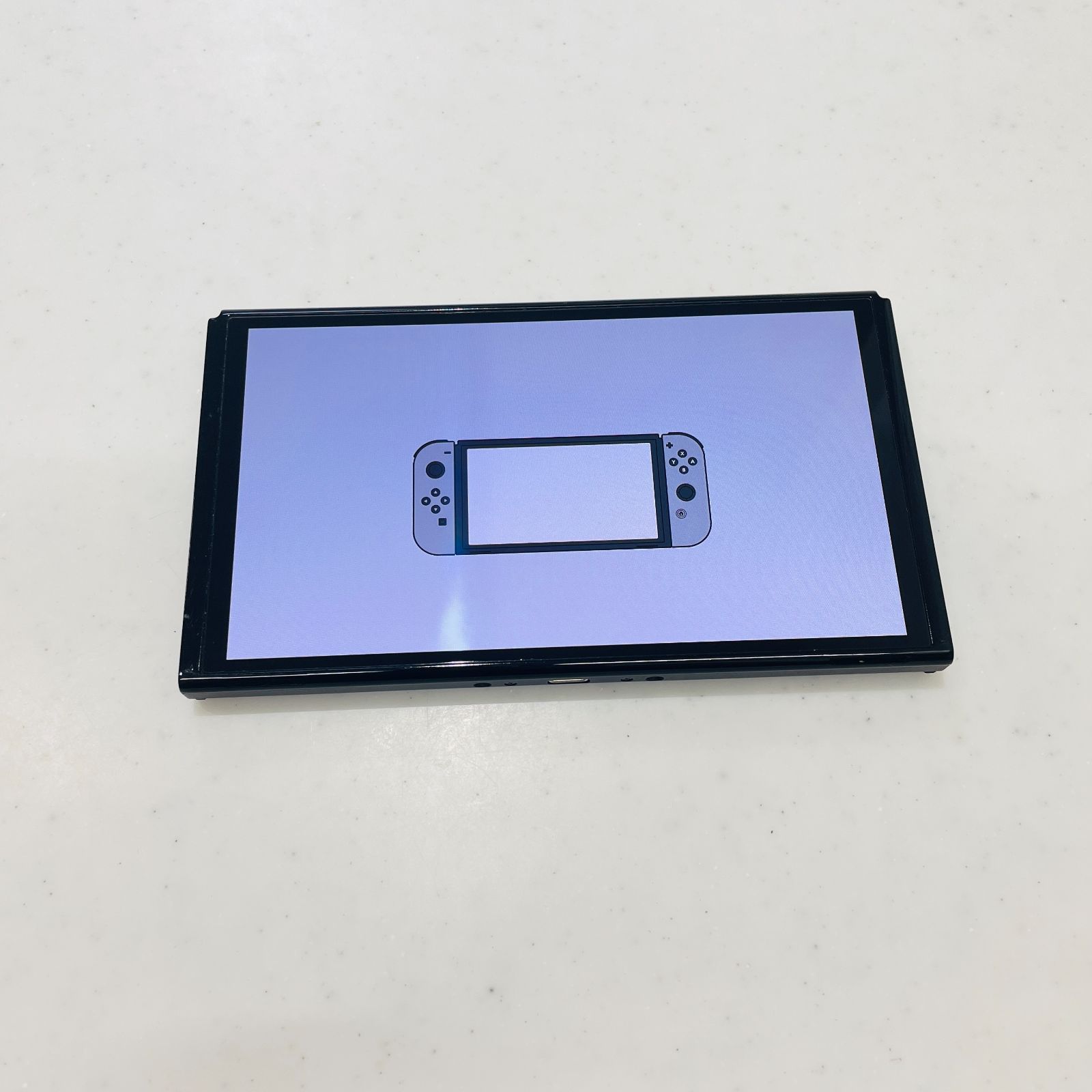 美品 2021年製 Nintendo Switch 有機ELモデル 本体 ホワイトドック
