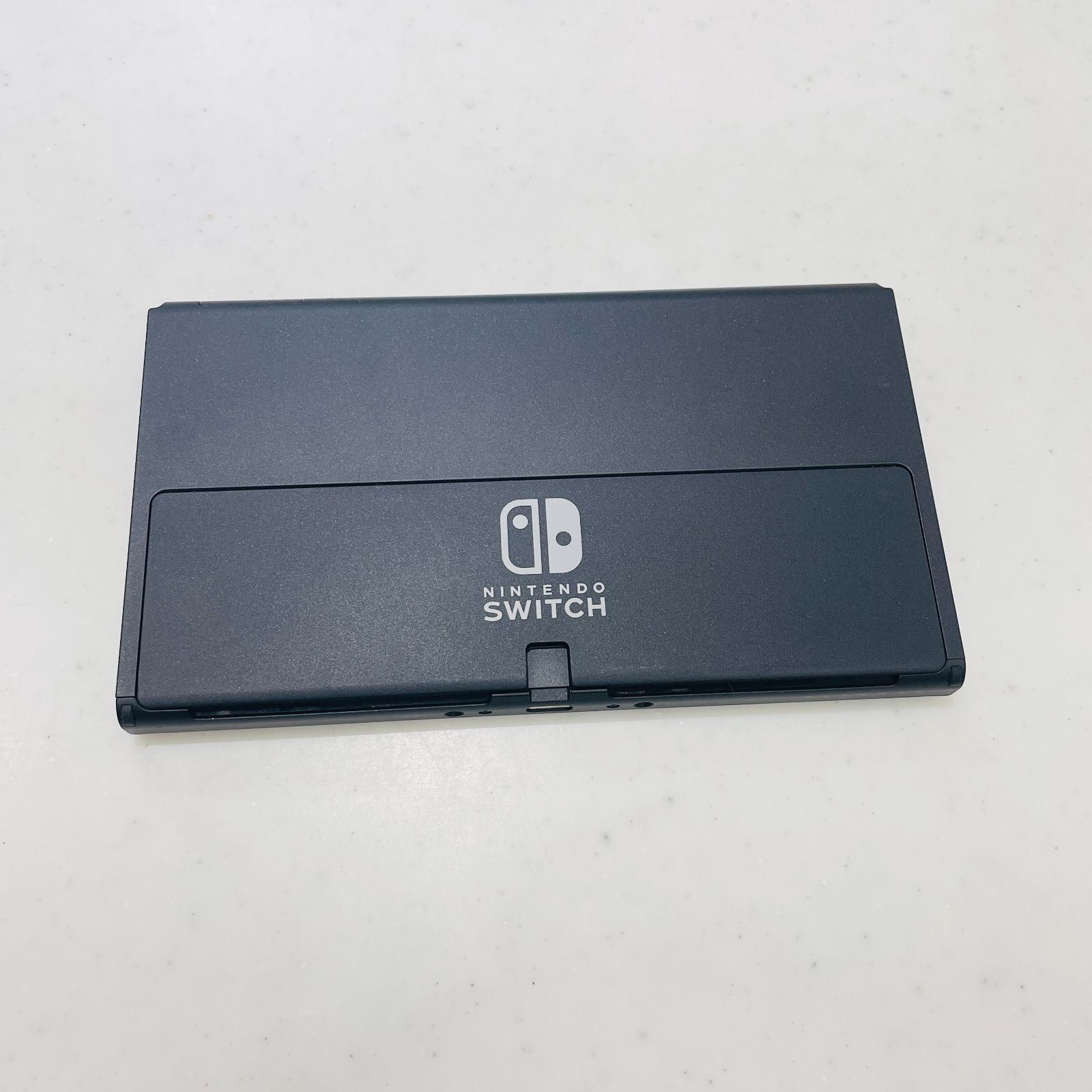美品 2024年製 Nintendo Switch 有機ELモデル 本体 ホワイトドック