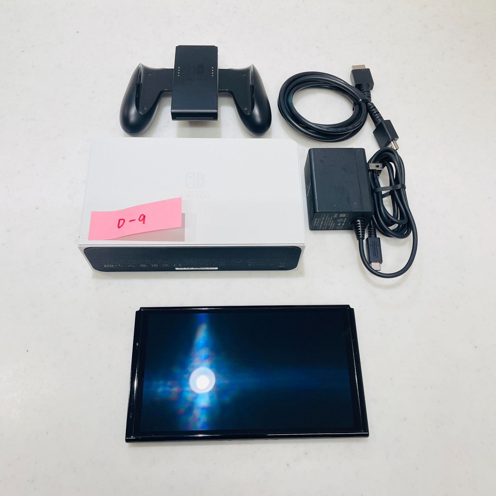 美品 2021年製 Nintendo Switch 有機ELモデル 本体 ホワイトドック