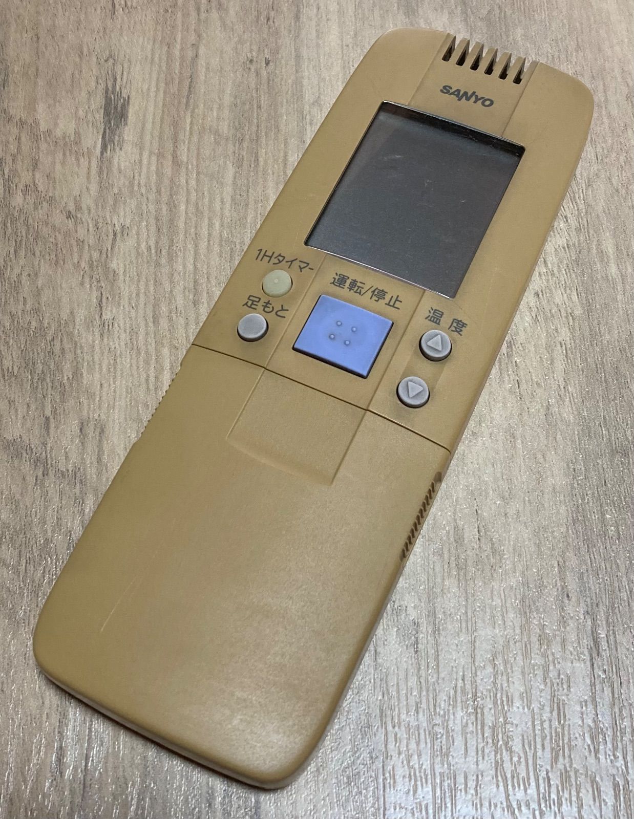 746 【訳あり】サンヨー エアコンリモコン RCS-VR8C - メルカリ