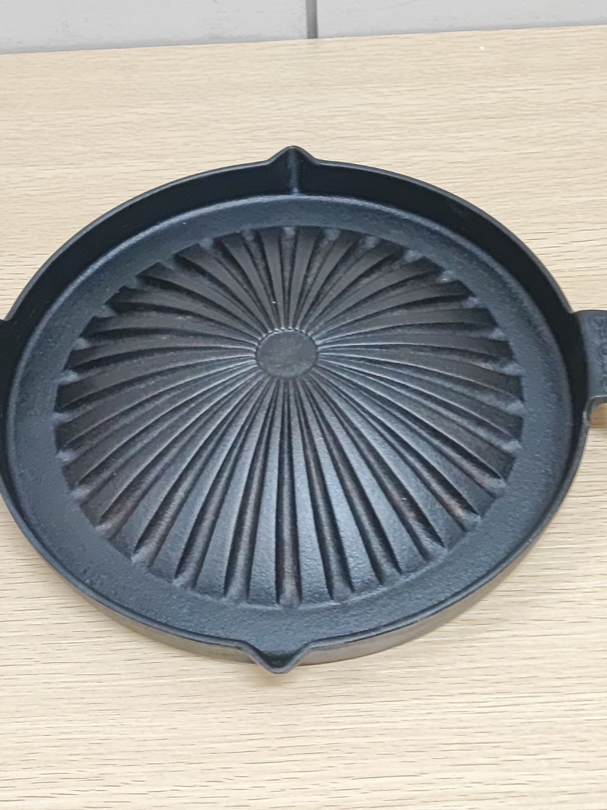 南部鉄器 盛栄堂(及源鋳造 / OIGEN) 新ジンギスカン鍋(大) 27cm F-71