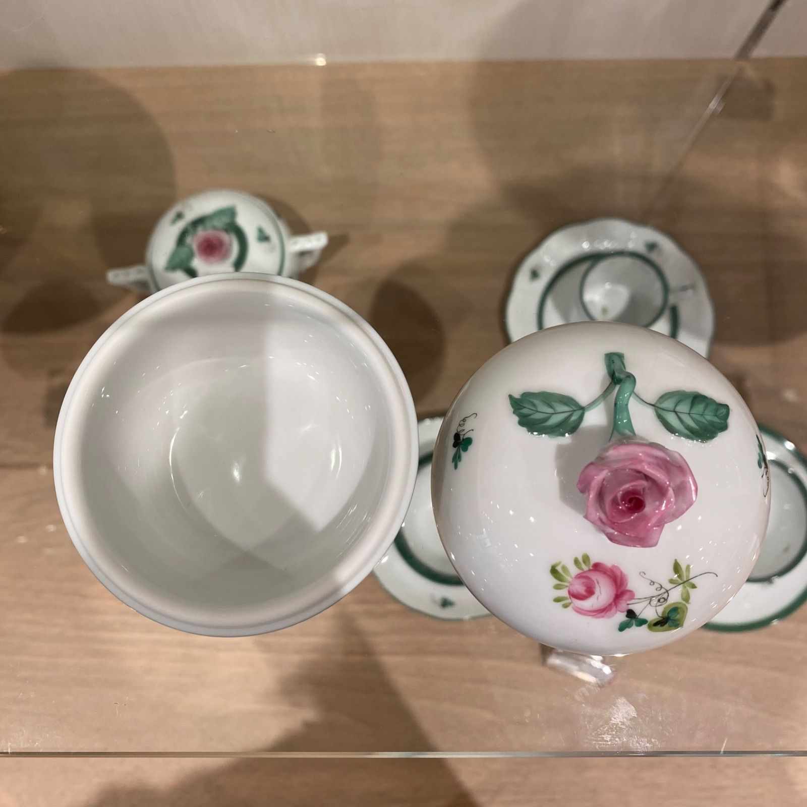 ヘレンド ウィーンの薔薇 マルボンボンバラ 蓋物 小物入れ 新C8-0723