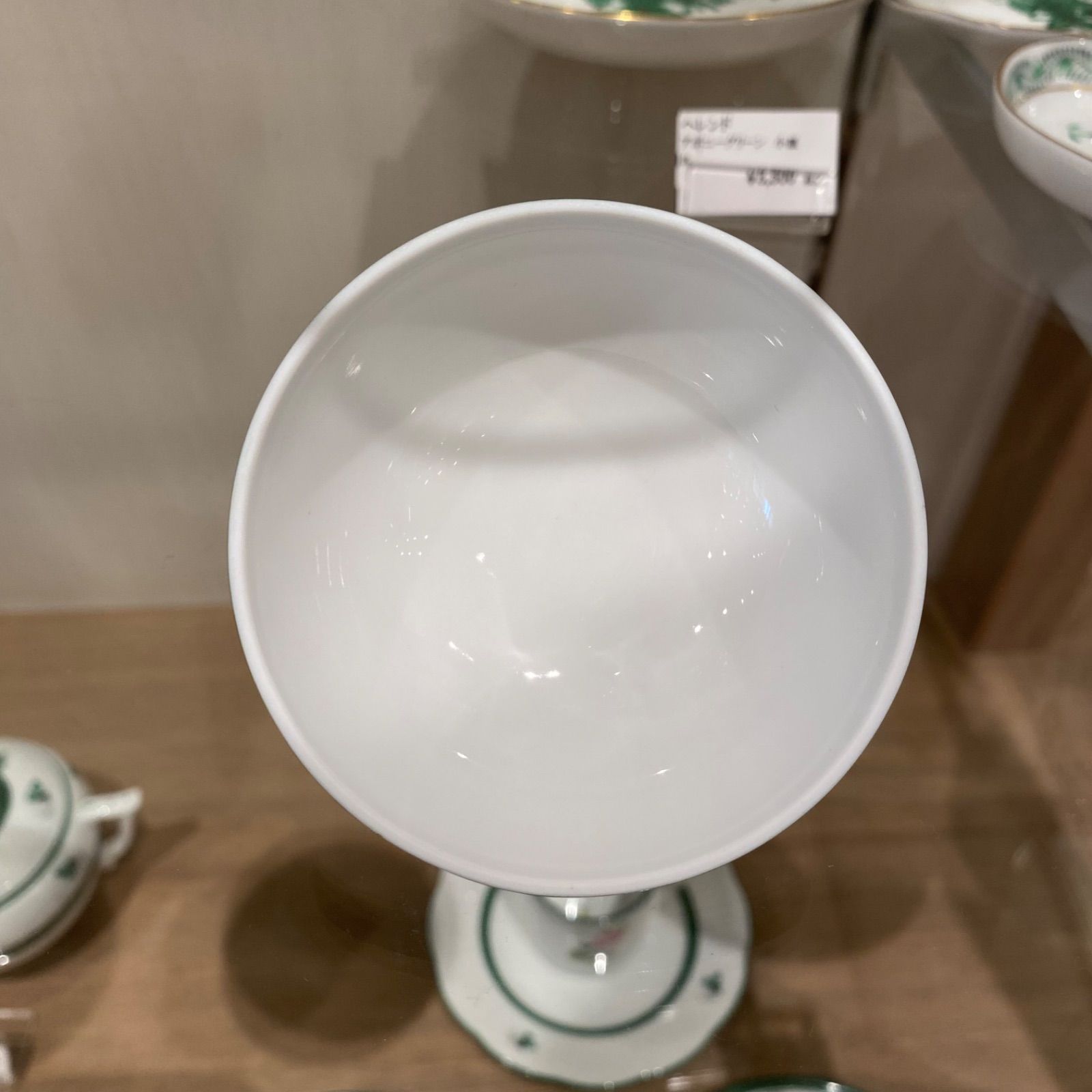 ヘレンド ウィーンの薔薇 マルボンボンバラ 蓋物 小物入れ 新C8-0723