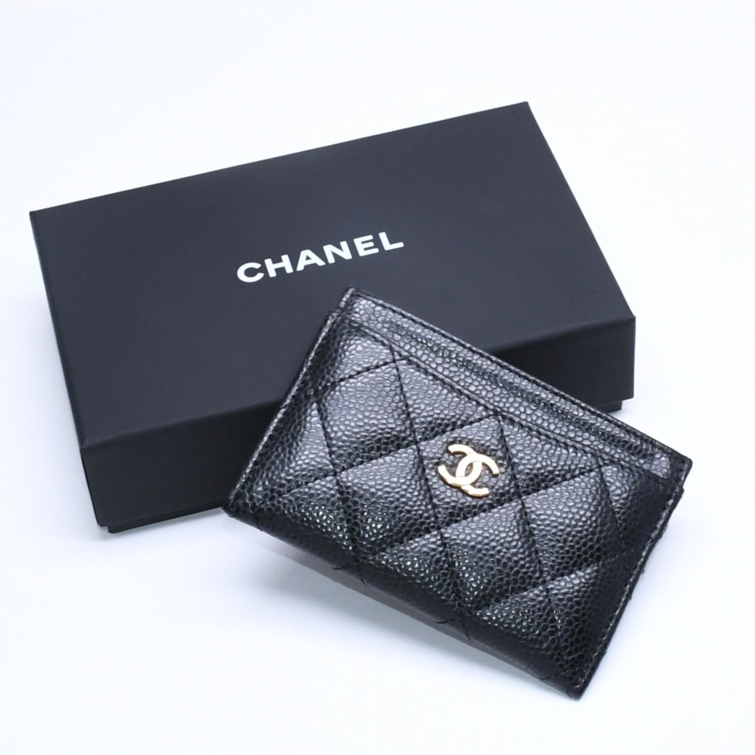 極美品 CHANEL シャネル クラシック カードケース AP0213 キャビアスキン マトラッセ ブラック ココマーク ランダム品番 ゴールド金具 中古 4a005441 極美品 CHANEL シャネル クラシック カードケース AP0213 キャビア