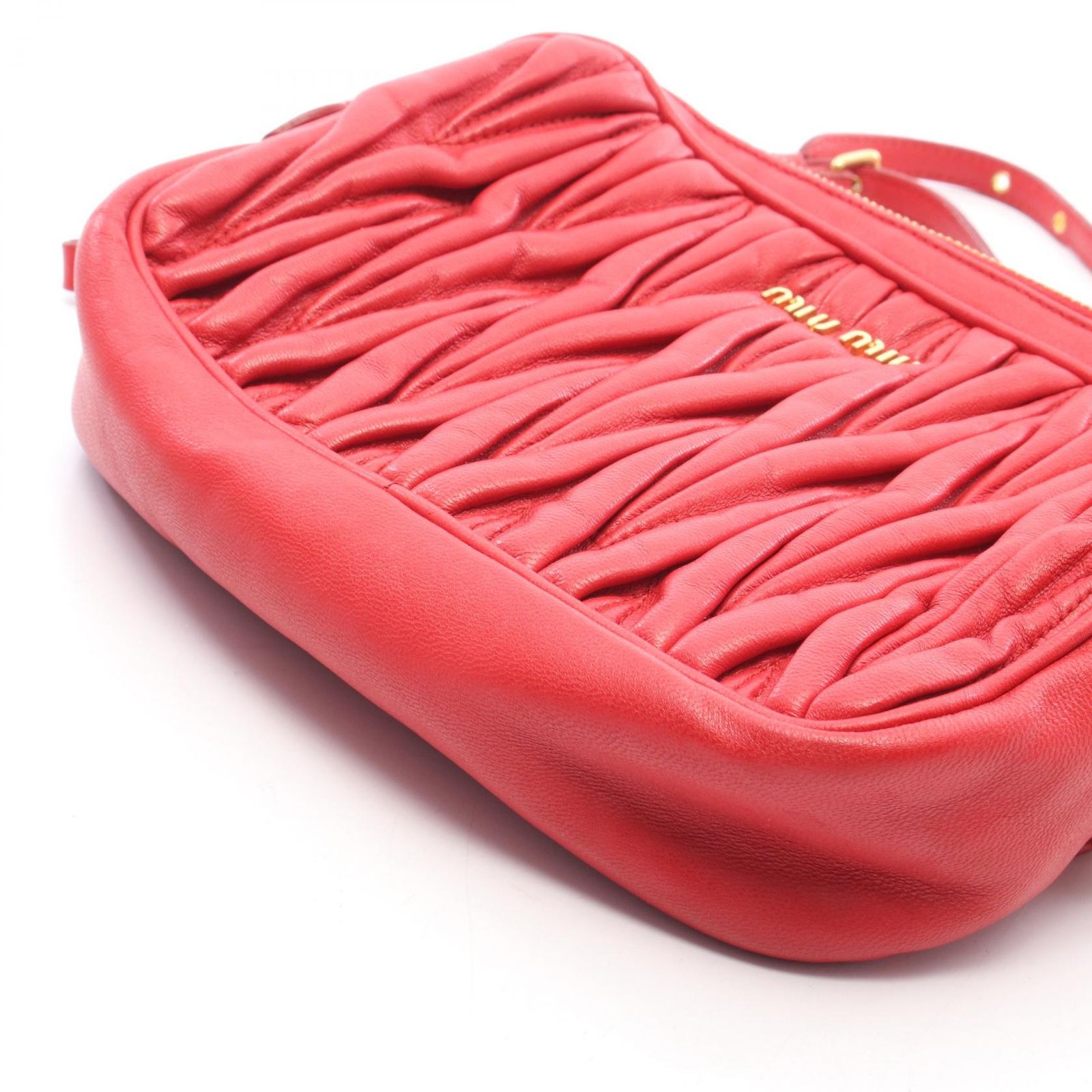 ミュウ ミュウ Miu Miu ショルダーバッグ マテラッセ レッド