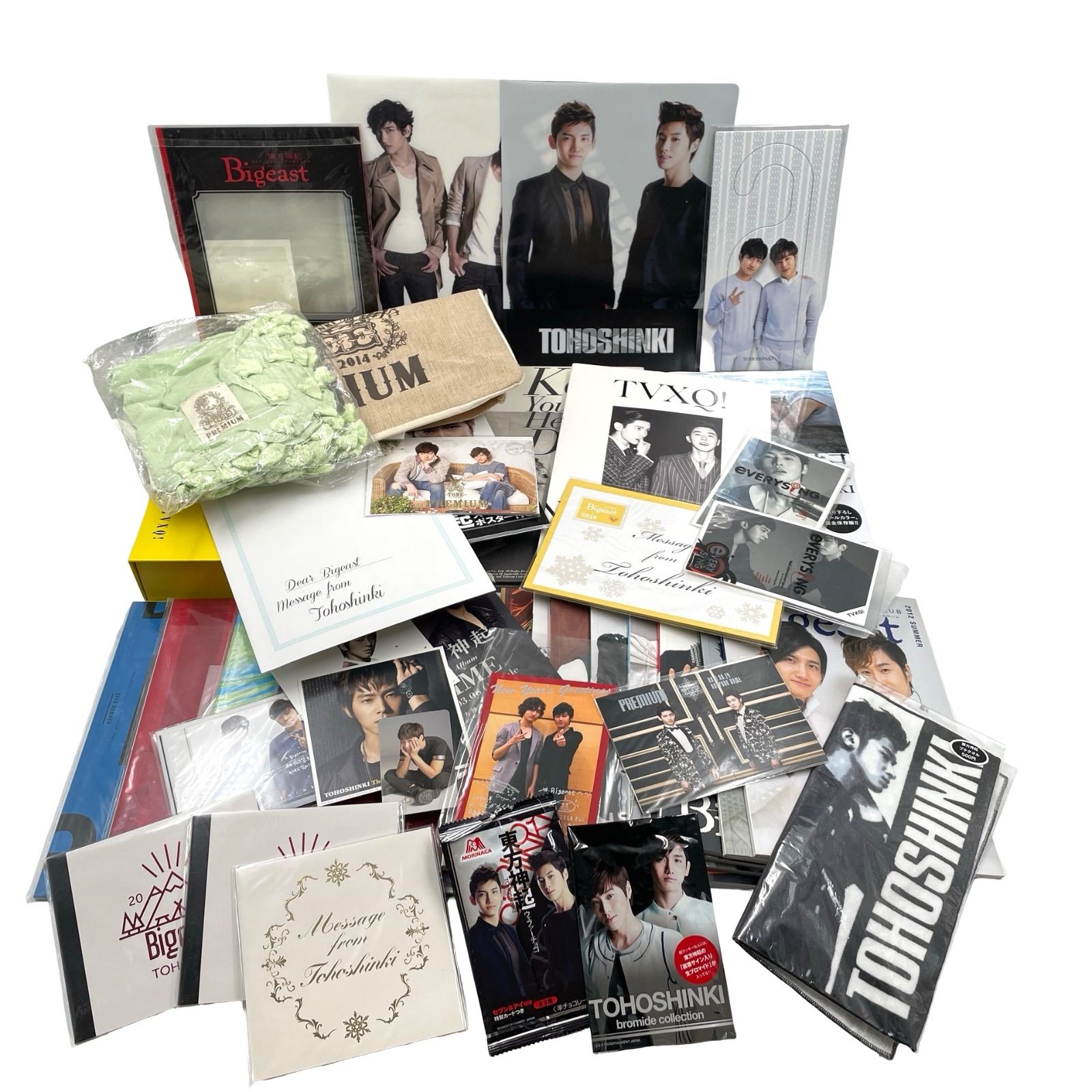 東方神起 CD DVD 写真集　ファンクラブ会報　まとめ売り 東方神起 CD フォトブック ファンクラブ ライブグッズ 大量まとめ売り
