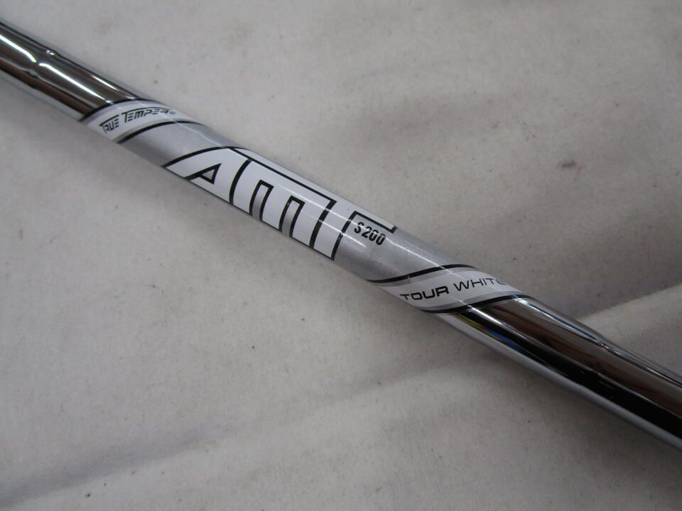 タイトリスト 818H1 21度 AMT TOUR WHITE S200フレックス