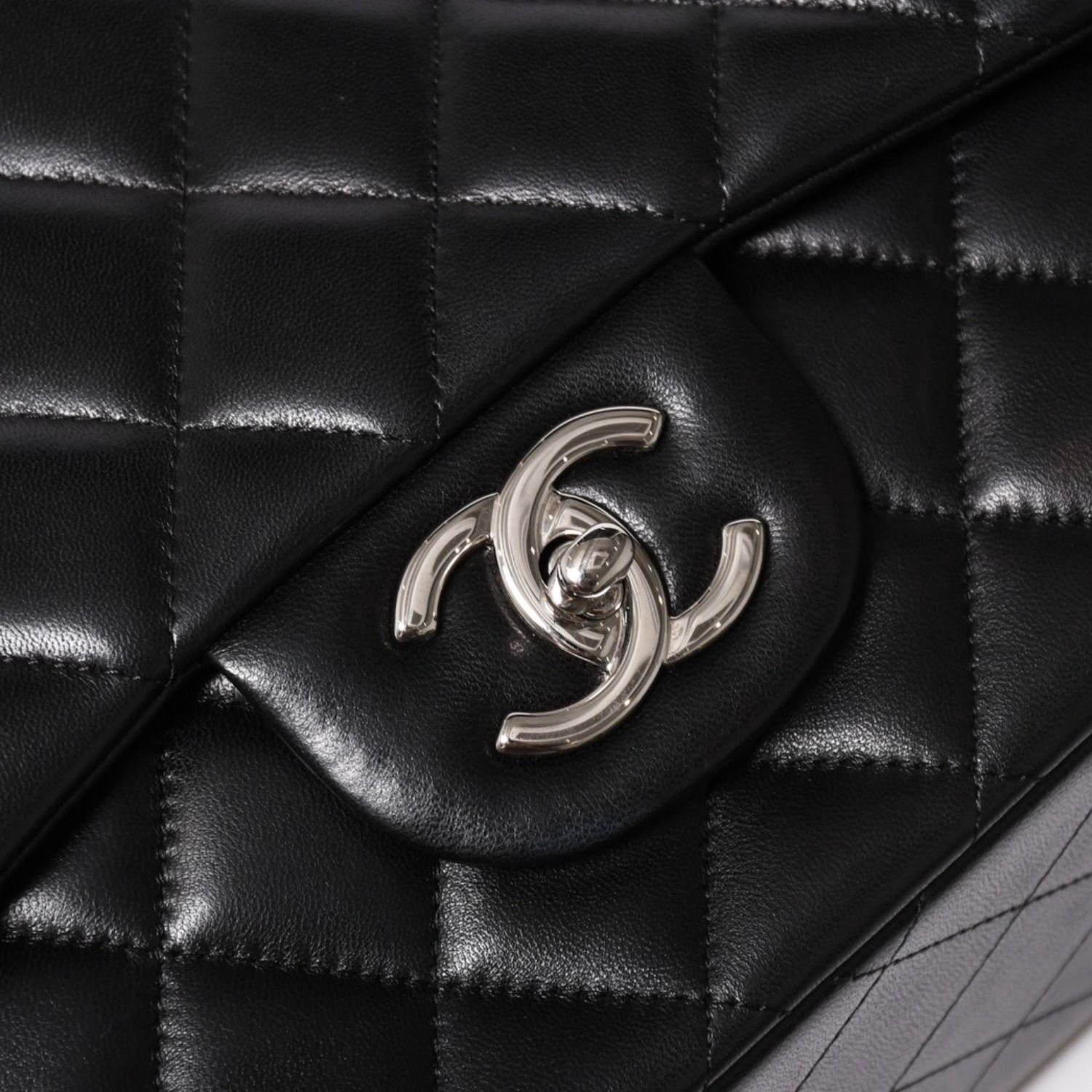 極美品 CHANEL シャネル デカマトラッセ33 Wフラップ Wチェーン
