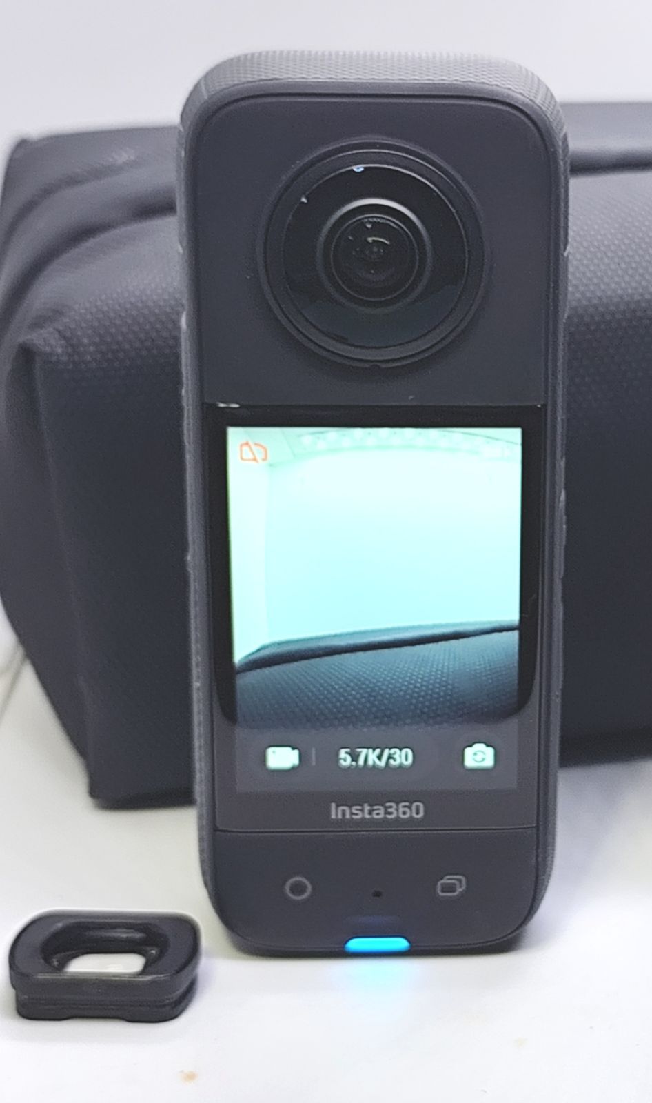 Insta360 X3 360°アクションカメラ 128GB microSD付 ミニ三脚2点